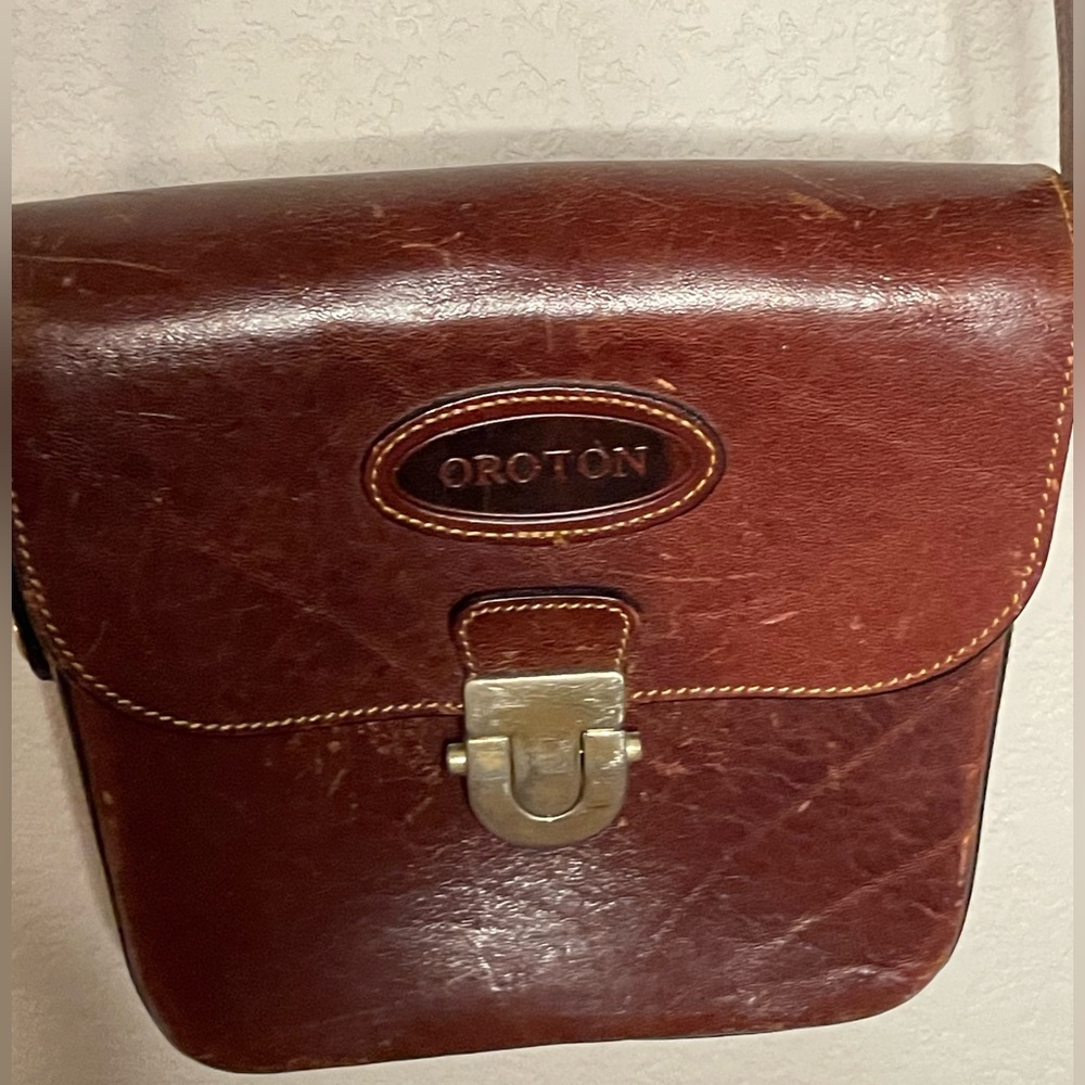 Oroton. Australian Handcrafted Leather Shoulder Bag